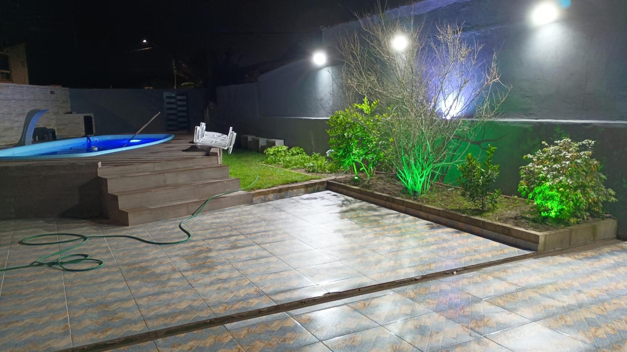Casa Na Praia Itanhaem Para 10 Pessoas Com Total Conforto Exteriör bild